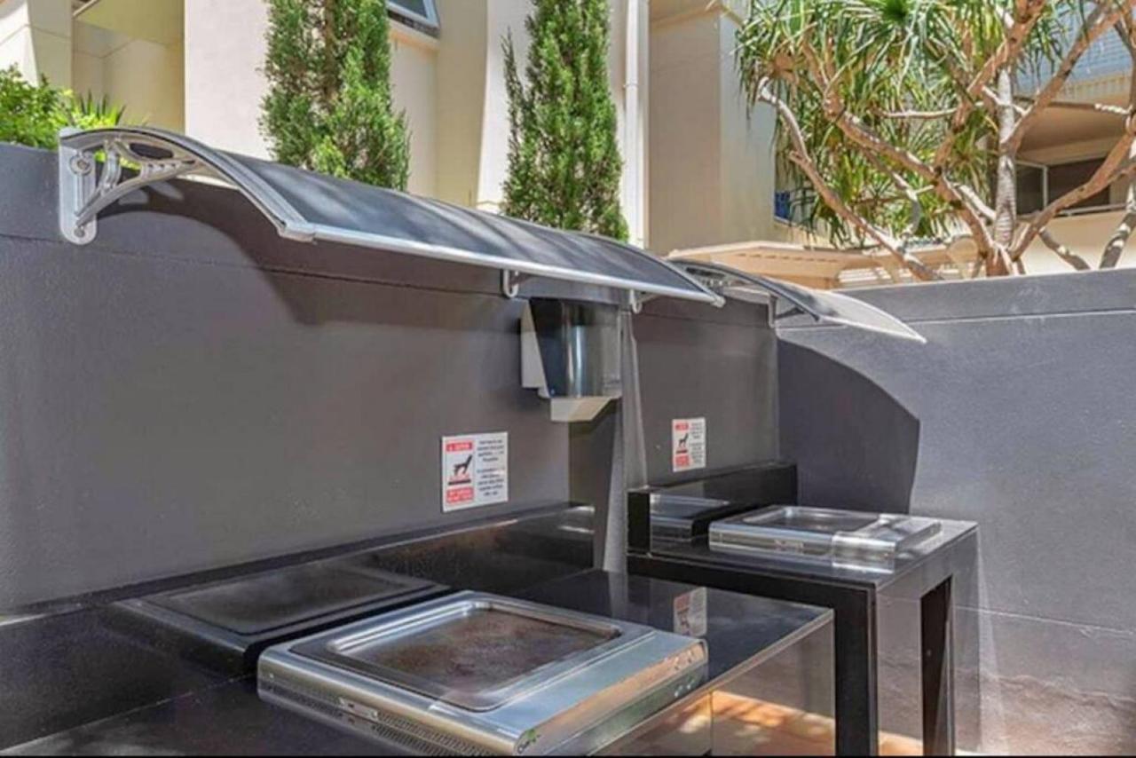 617 Hastings Street Metres To The Beach Noosa Heads Bagian luar foto